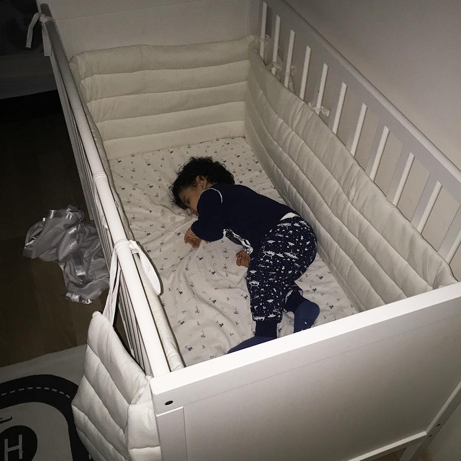 bebeklerde uyku eğitimi